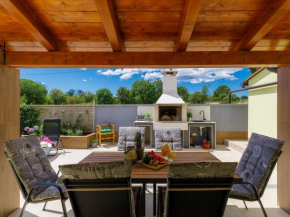 Holiday Home Laura by Interhome